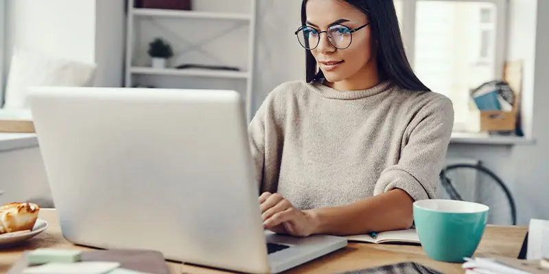 En este momento estás viendo Trabajo en casa y cómo hacerlo sin impactar tu salud mental