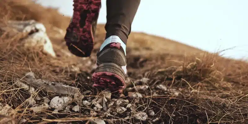 En este momento estás viendo Beneficios de caminar si estás en la mediana edad, ¿los conoces?