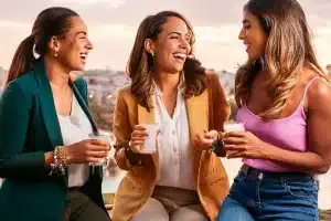 Lee más sobre el artículo Actividades sociales: beneficios de las relaciones interpersonales